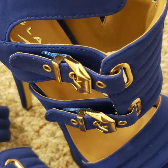 Shoes - Picture 2 of 3